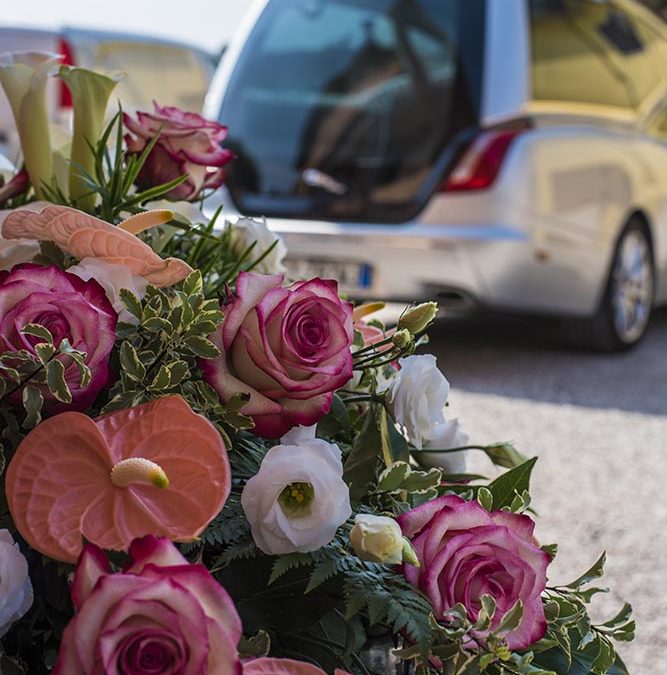 Addobbi floreali / Allestimento camera ardente